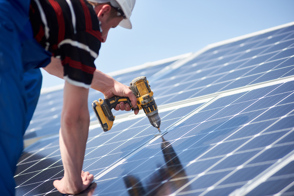 déroulement de l’installation de panneaux solaires